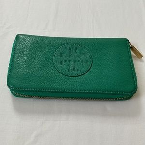 TORY BURCH Vintage Kipp Zippy Wallet Green